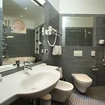 Roma 3*