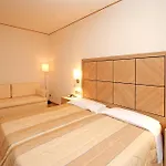 Roma Hotel 3*