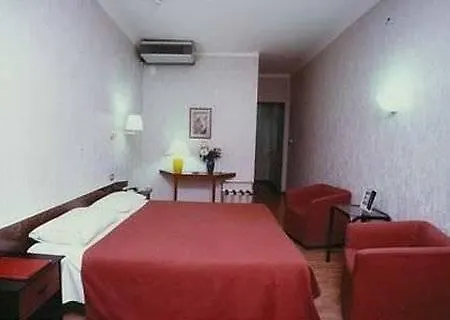 Roma 3* Триест