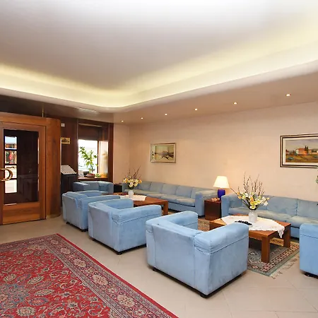 ローマ ホテル 3*