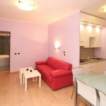 Roma Ξενοδοχείο Τεργέστη