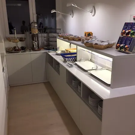 罗马酒店 3*