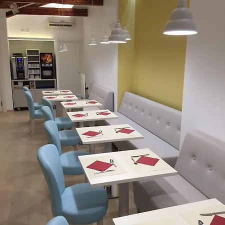 Roma Ξενοδοχείο 3*