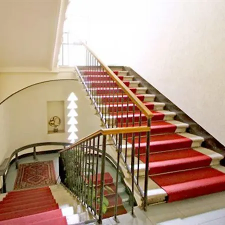 ローマ ホテル 3*