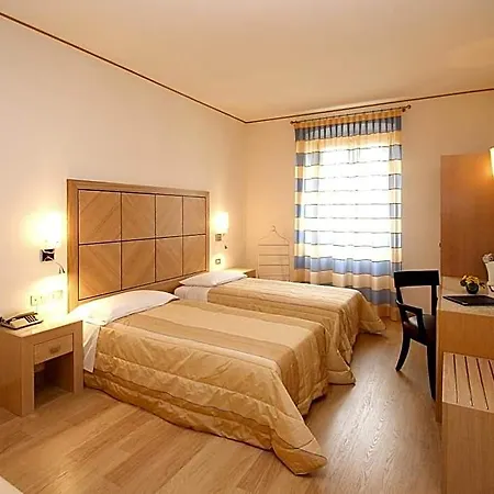 Roma 3* Terst