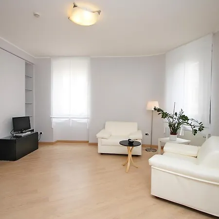 Szálloda Roma 3*