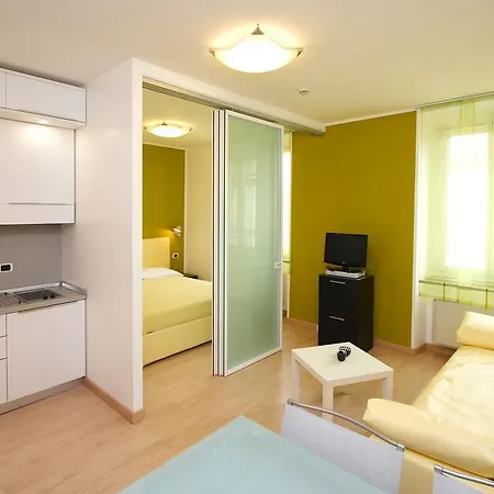 Szálloda Roma 3*