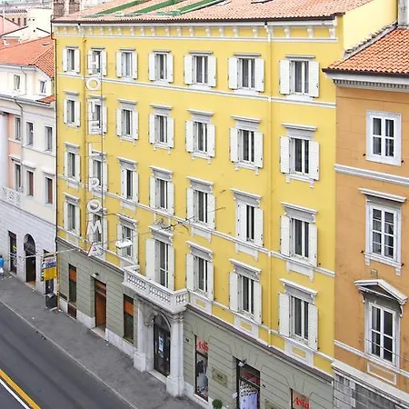 Szálloda Roma 3*