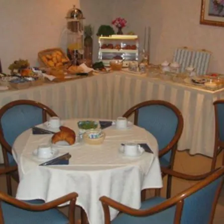 Roma 3* Триест